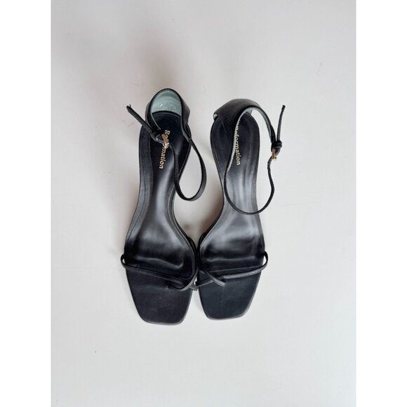 NWOB REFORMATION Gigi Black Leather Strappy Mid Heel Toe Thong Sandals, Size 8.5 - Picture 2 of 13